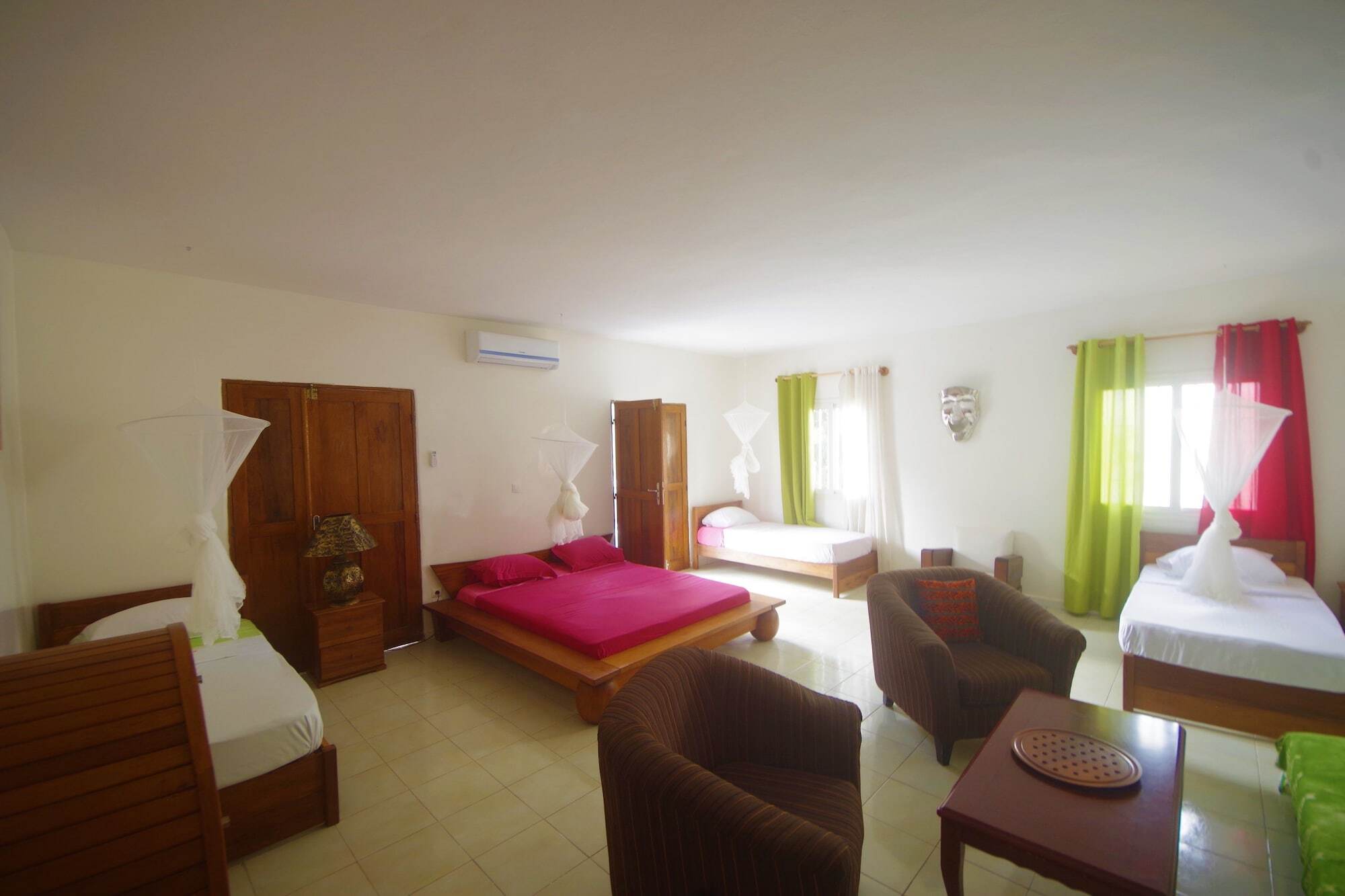 داكاغْ Villa Ty Milyn Mazela Sa المظهر الخارجي الصورة